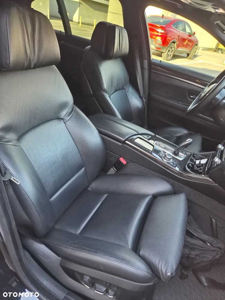 BMW Seria 5 525d - 14