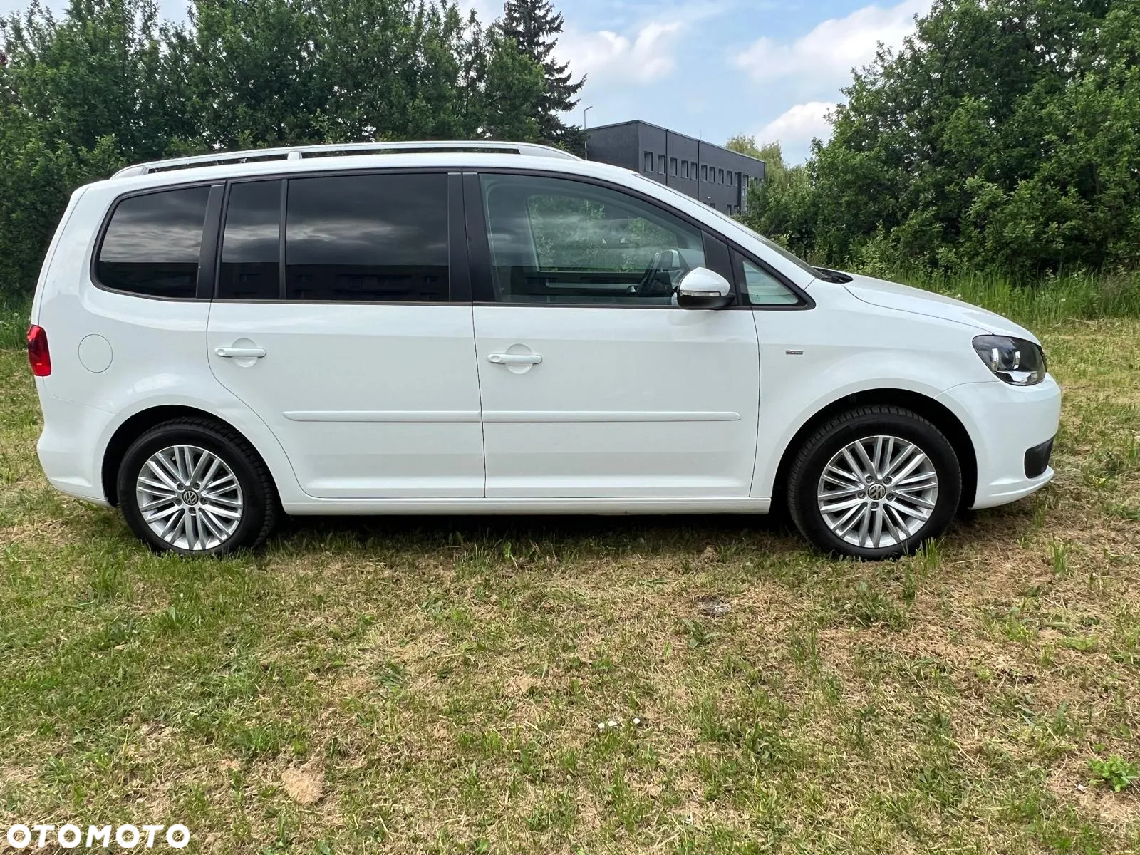Volkswagen Touran 1.6 TDI DPF Trendline - 10