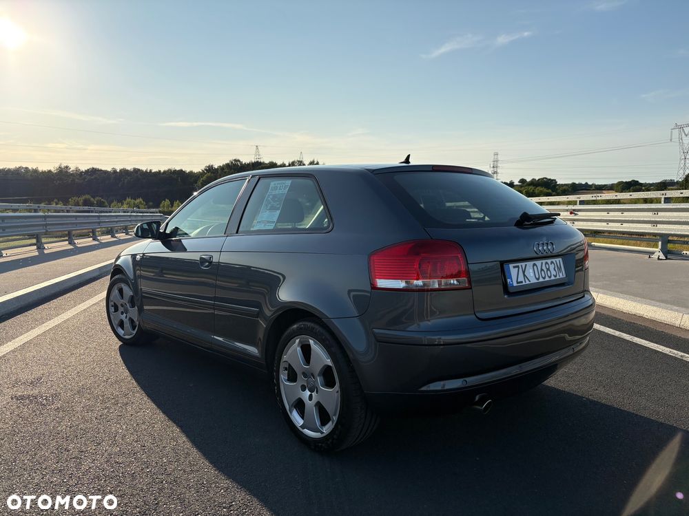 Audi A3 3-drzwiowe 1.6 Ambition - 6