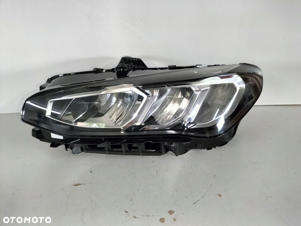 Lampa przednia lewa BMW 2 U06 ACTIVE TOURER 21- - 2