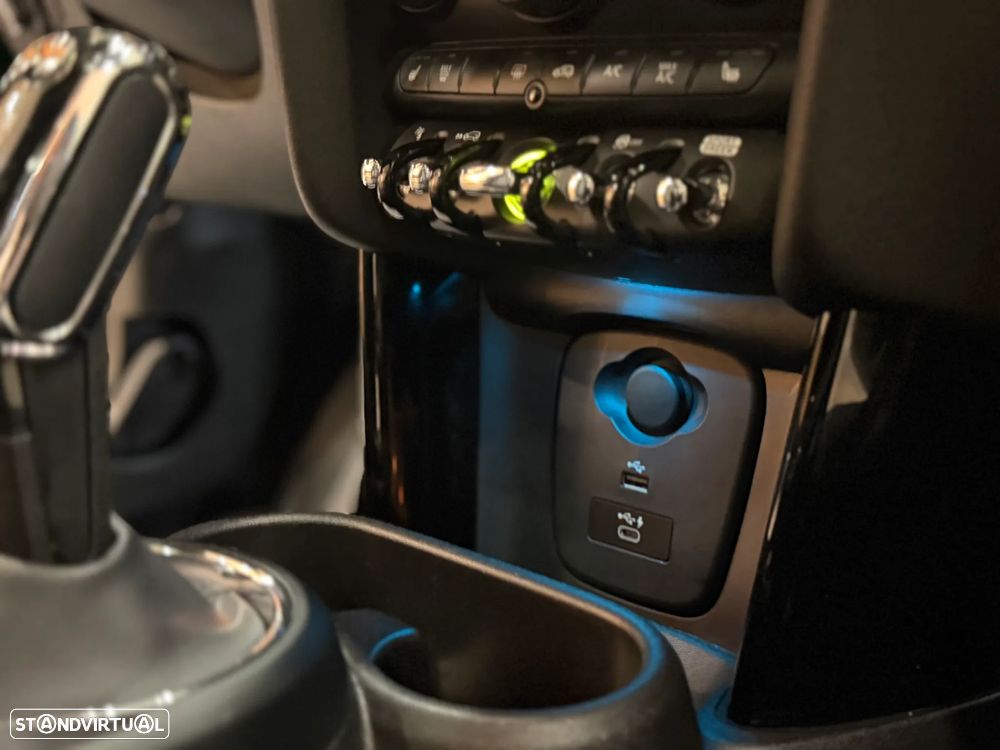 MINI 3 Portas Cooper SE XL - 21