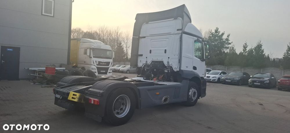 Mercedes-Benz Actros - 5