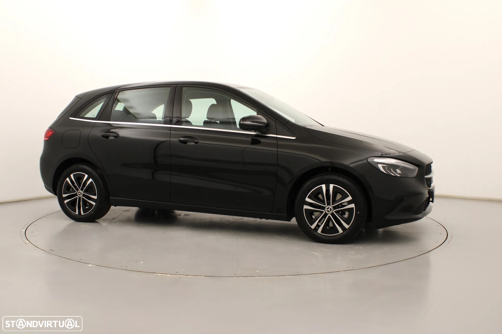 Mercedes-Benz B 250 e - 3