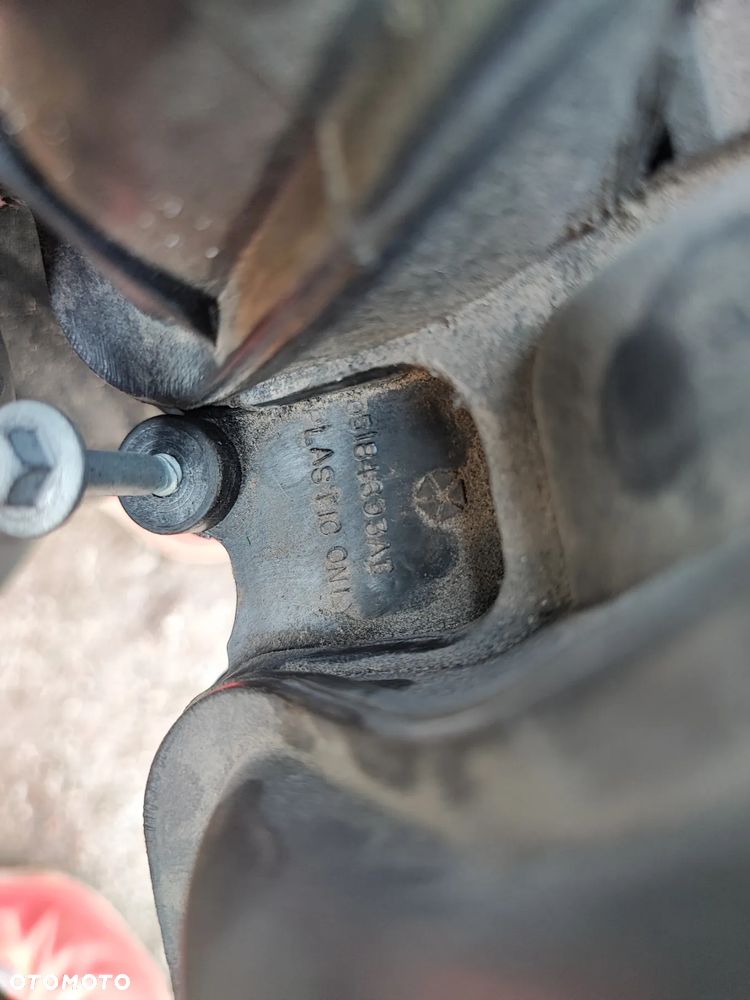 Kolektor ssący Charger Challenger Durango 3.6 V6 - 3