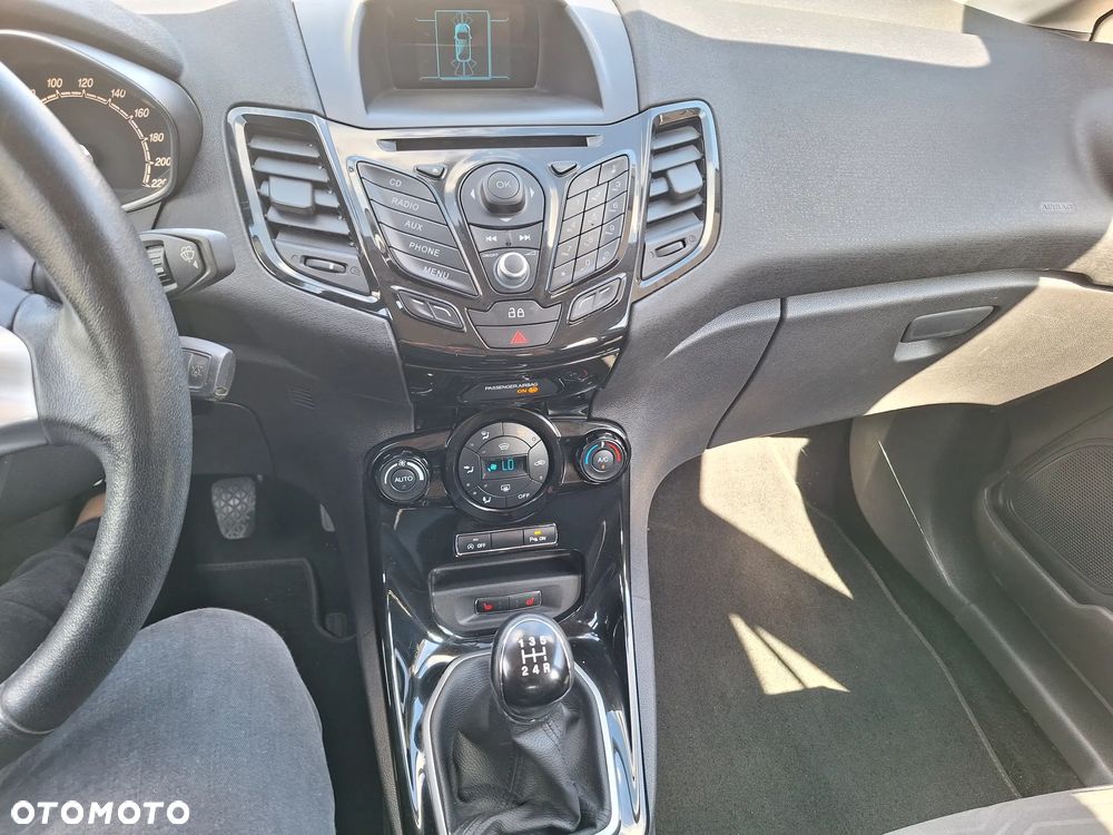 Ford Fiesta 1.0 EcoBoost S&S TITANIUM X - 17