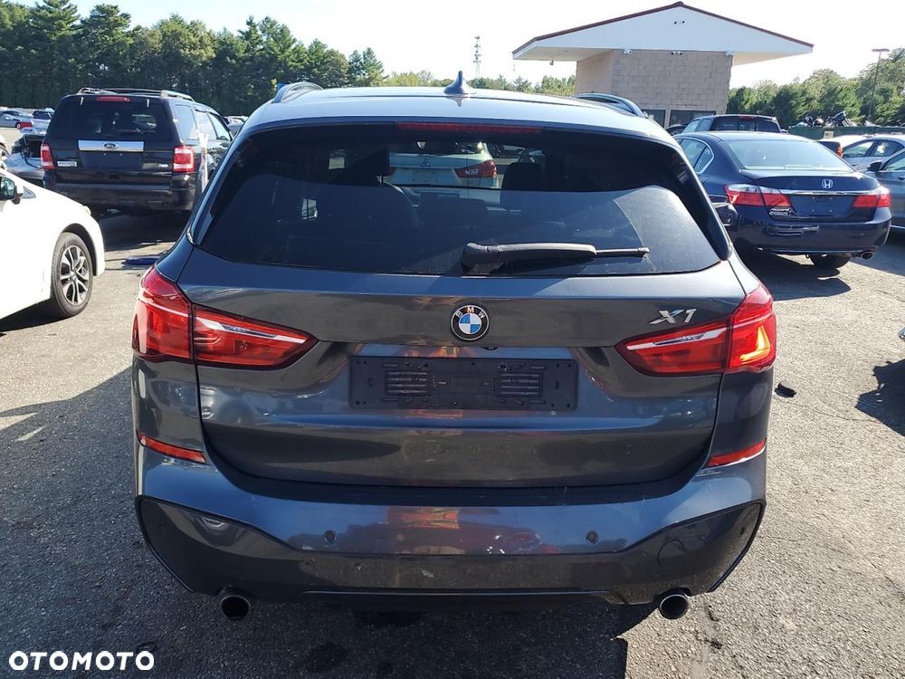 BMW X1 xDrive25i M Sport - 6