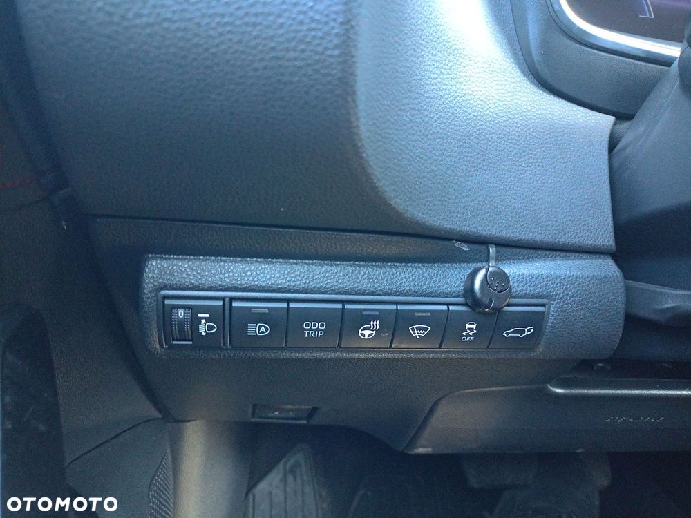 Toyota Corolla 2.0 Hybrid GR Sport Dynamic - 18