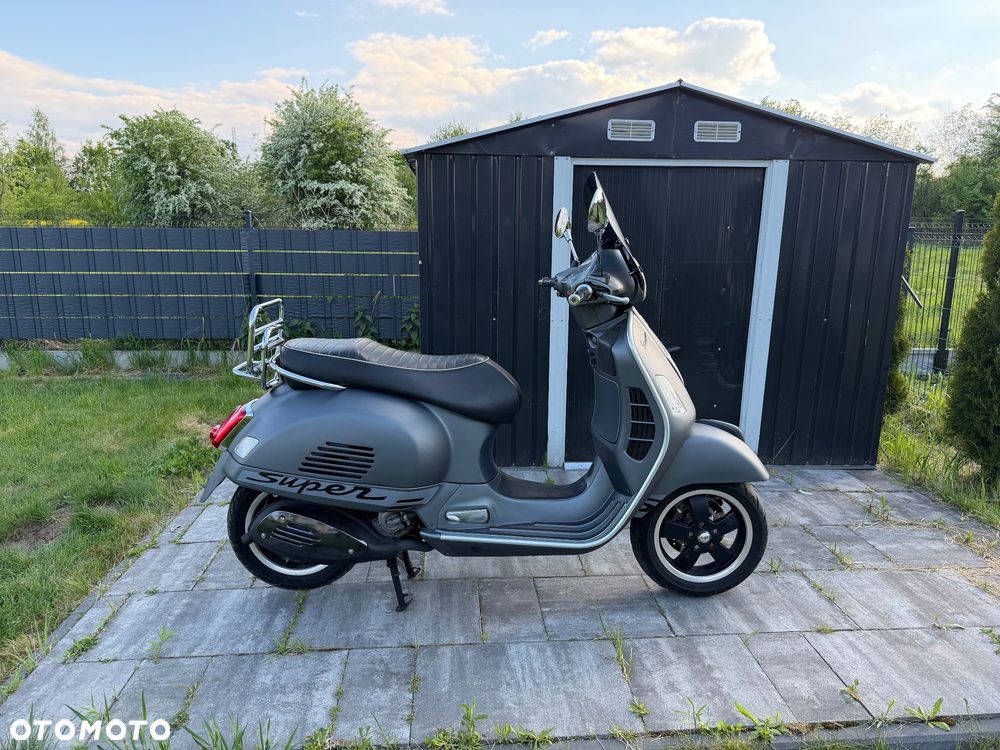 Vespa GTS - 3