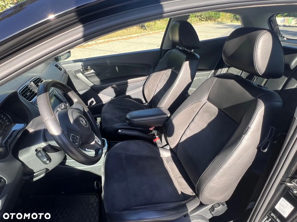 Volkswagen Polo 1.6 TDI Blue Motion Technology Highline - 9
