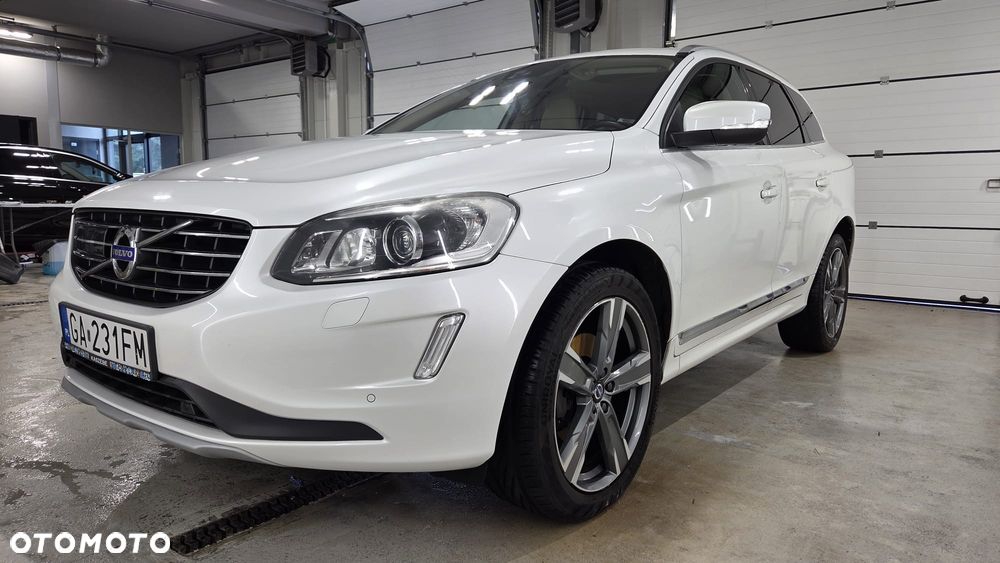 Volvo XC 60 D5 AWD Summum - 2