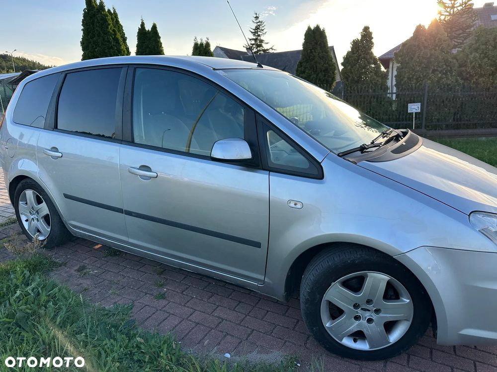 Ford C-MAX - 11