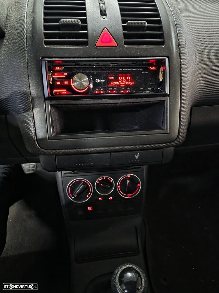 VW Polo 1.4 TDi Confortline AC - 4