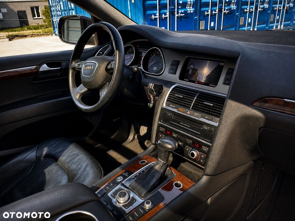 Audi Q7 - 12
