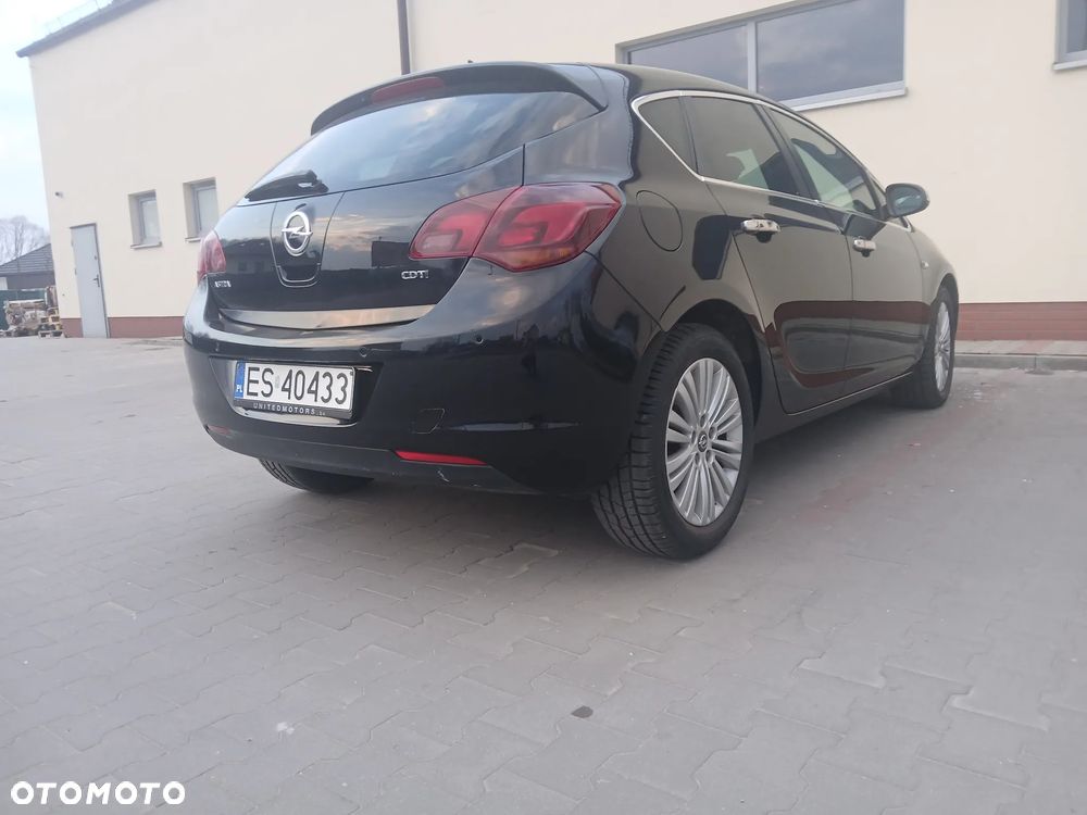 Opel Astra 1.7 CDTI DPF Cosmo - 16