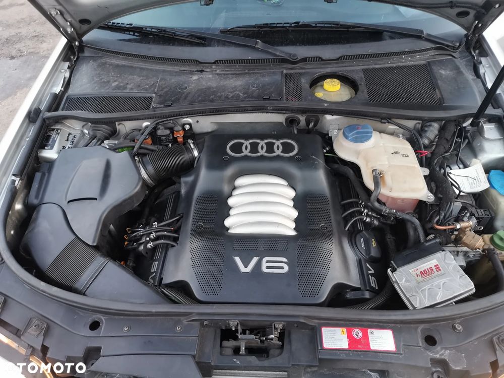 Audi A6 Avant 2.4 - 5