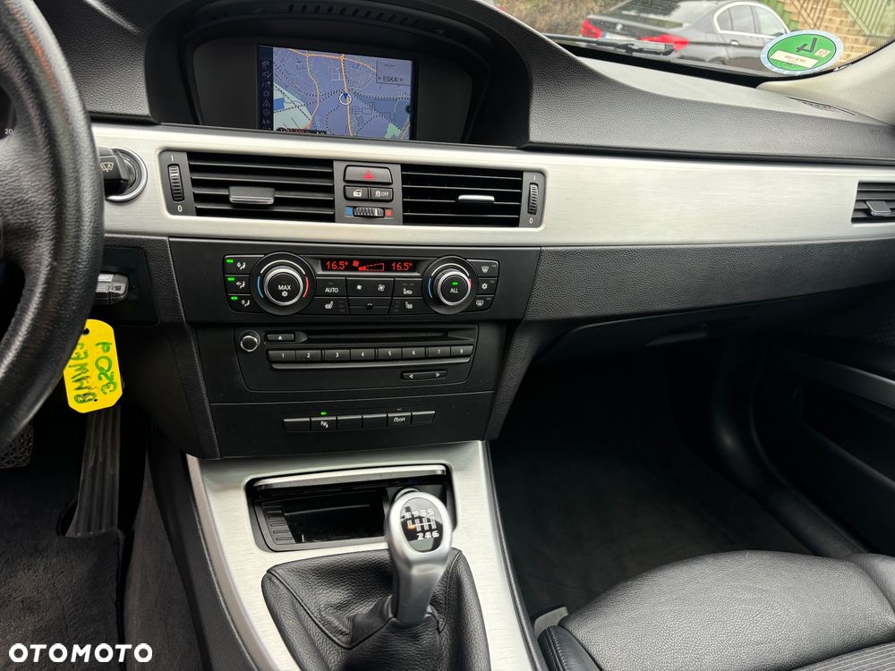 BMW Seria 3 - 33