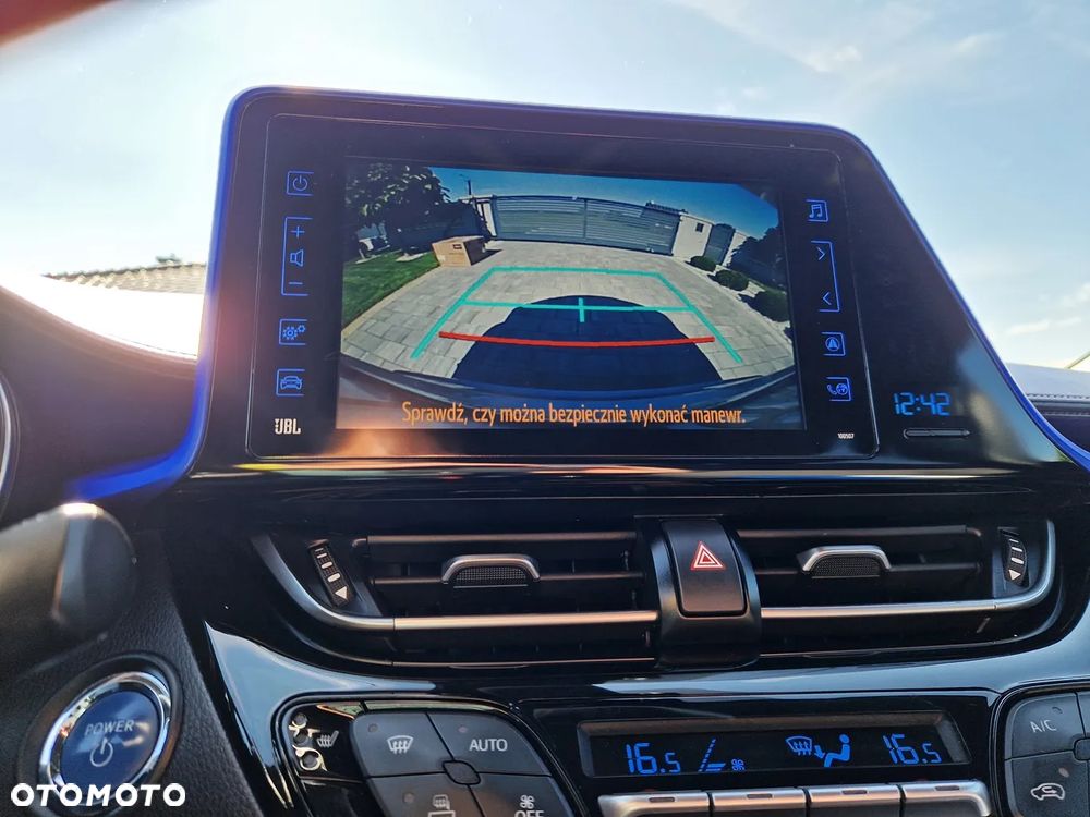 Toyota C-HR 1.8 Hybrid Prestige - 32