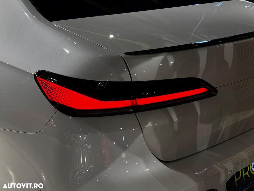 BMW Seria 7 - 34