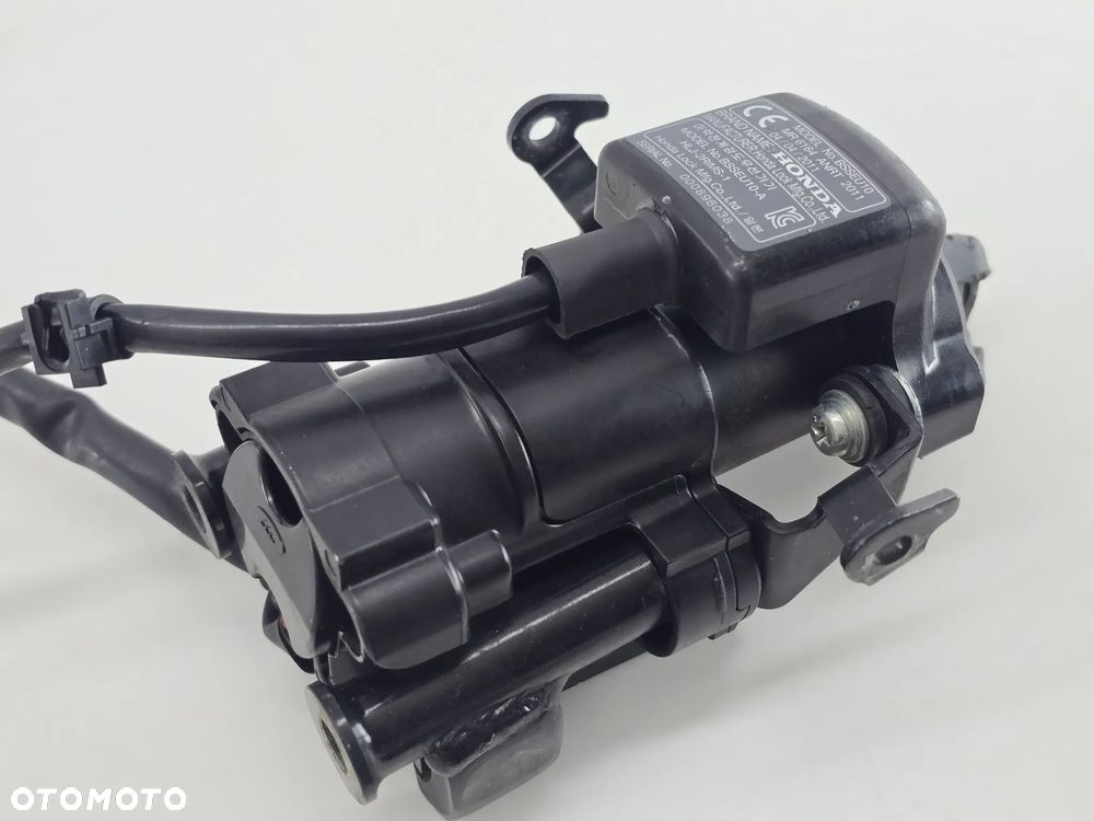 ZESTAW STARTOWY STACYJKA KLUCZYK  MODUL WLEW ZAMEK  HONDA CB 1000R  SC80 - 19