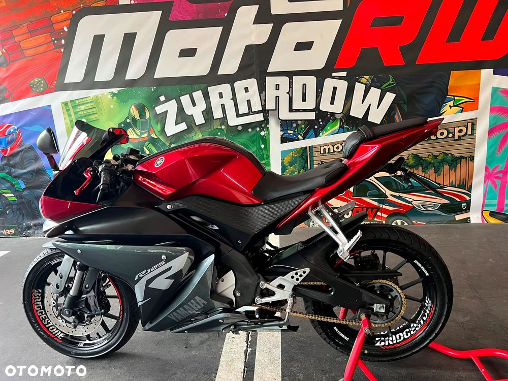 Yamaha YZF - 12
