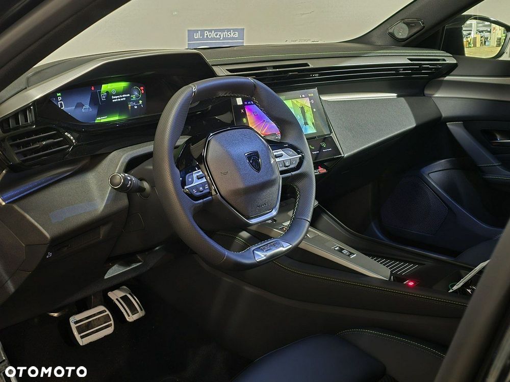 Peugeot 408 - 16