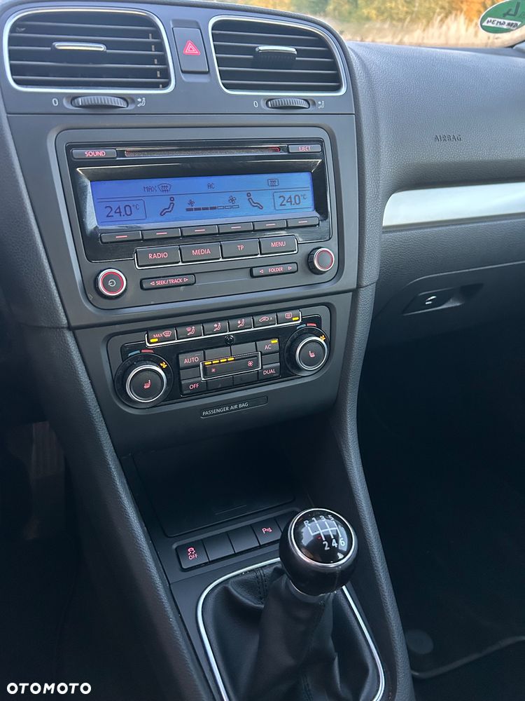 Volkswagen Golf - 18