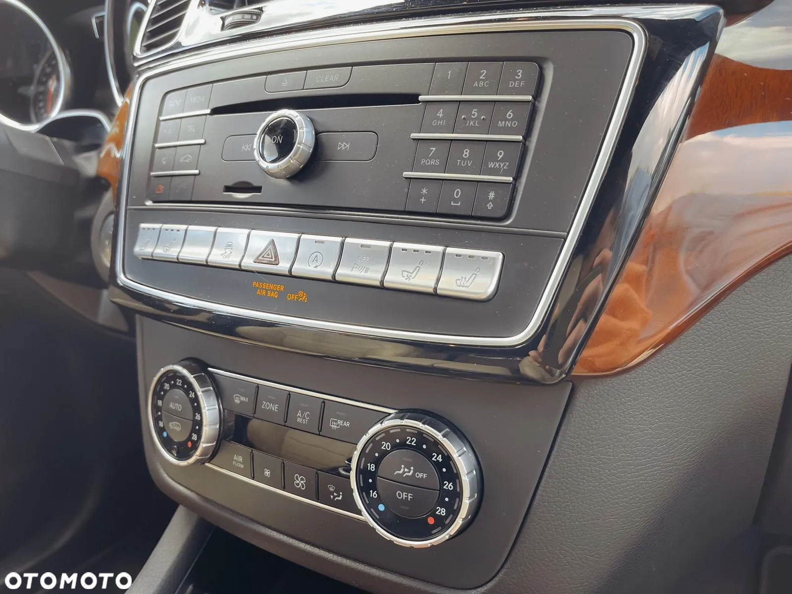 Mercedes-Benz GLS 350 d 4-Matic - 8