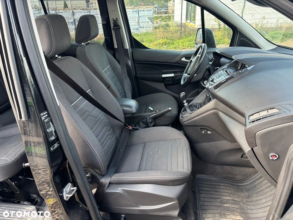 Ford Tourneo Connect - 23