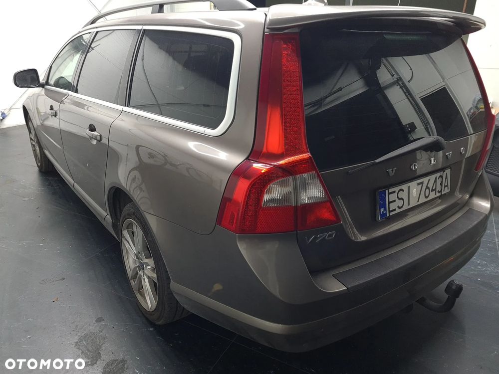 Volvo V70 2.4D Summum - 34