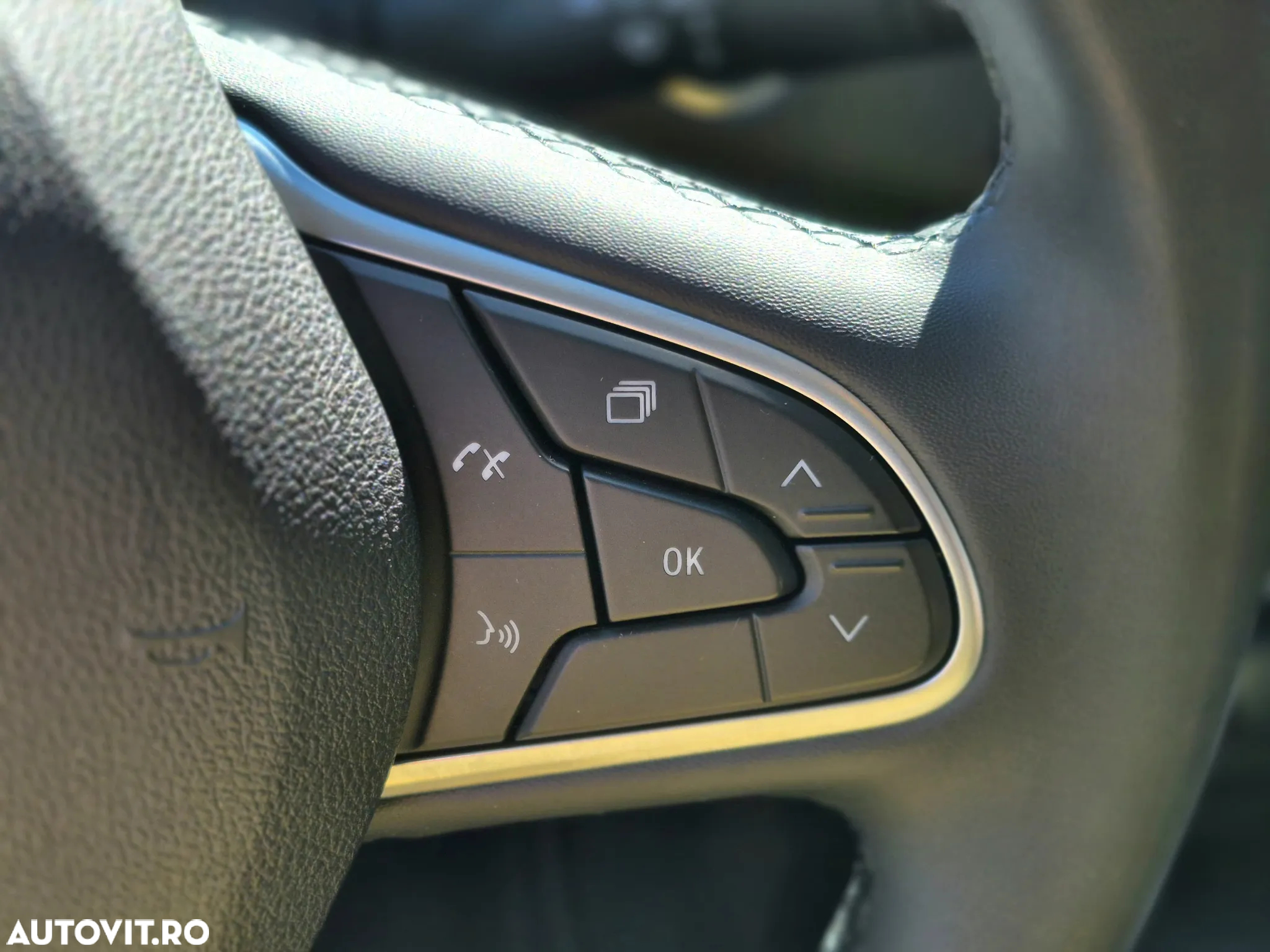 Renault Megane Grandtour E-TECH Plug-in 160 BUSINESS EDITION - 15