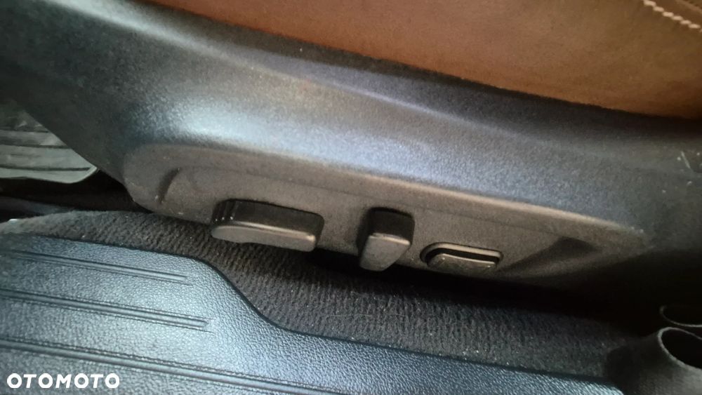 Subaru Outback - 15