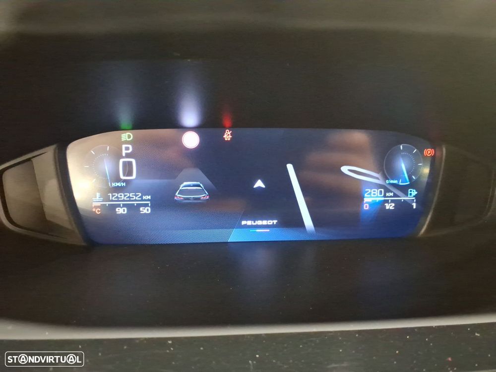 Peugeot 308 1.5 BlueHDi Allure Pack EAT8 — fotografia 9