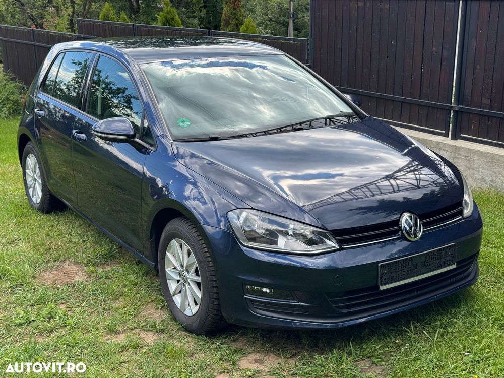Volkswagen Golf - 25