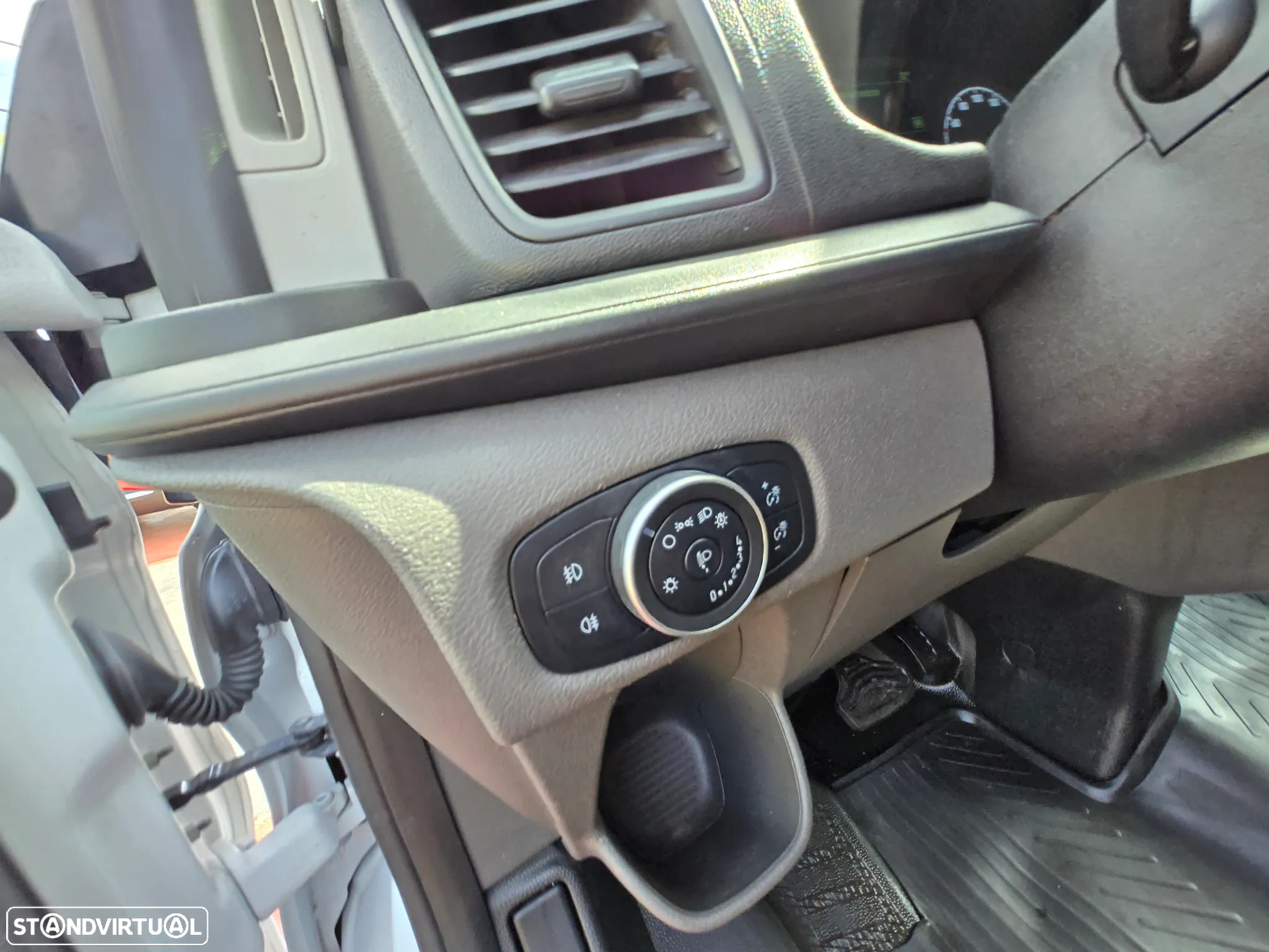Ford TRANSIT CUSTOM 280 - 15