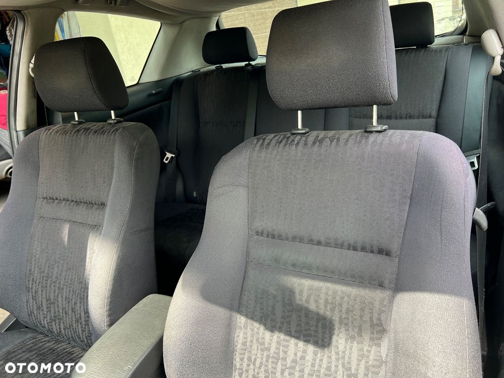 Toyota Corolla 1.4 VVT-i Base - 18