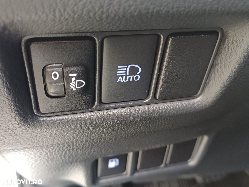 Toyota C-HR 1.8 HSD 122 CP 4x2 CVT C-enter - 11