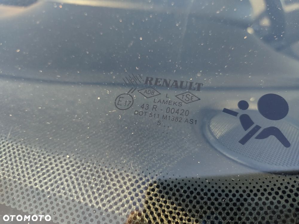 Renault Clio 1.2 16V 75 Limited - 20
