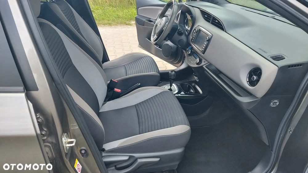 Toyota Yaris 1.5 VVT-i Selection - 10