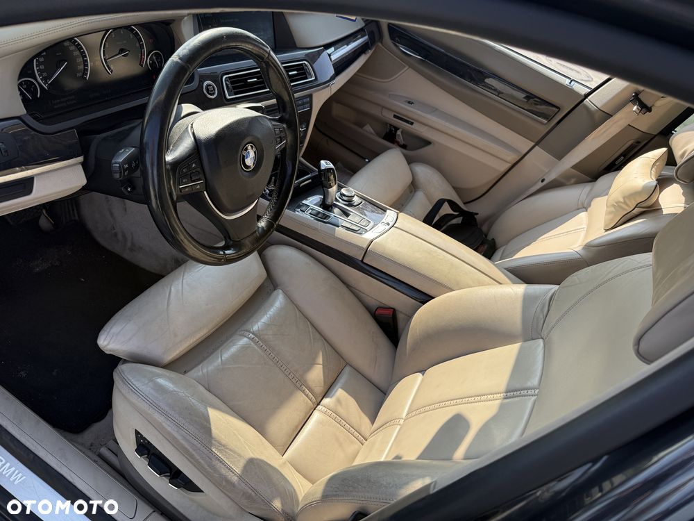 BMW Seria 7 - 5