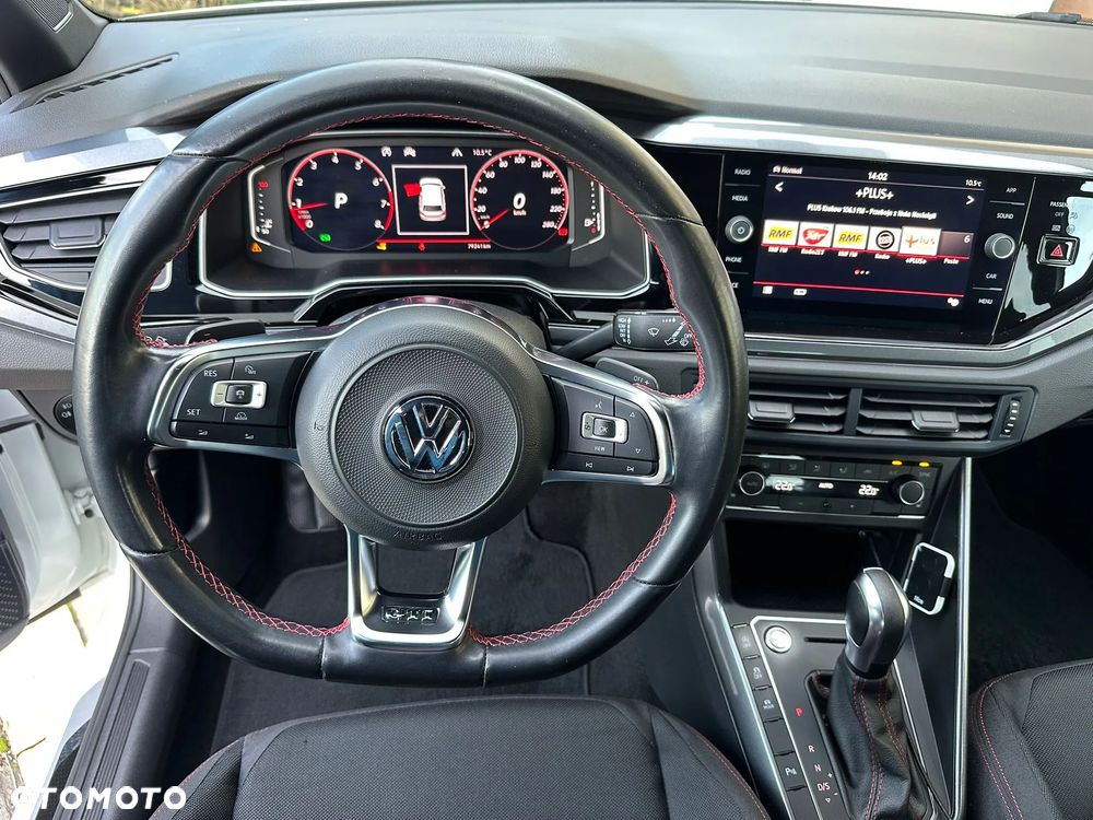 Volkswagen Polo 2.0 TSI DSG GTI - 14