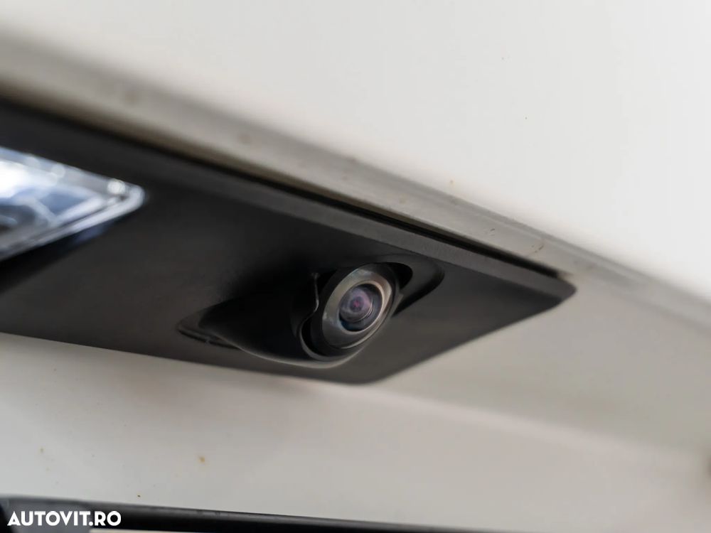 Volvo V60 T6 AWD Recharge Geartronic RDesign - 17