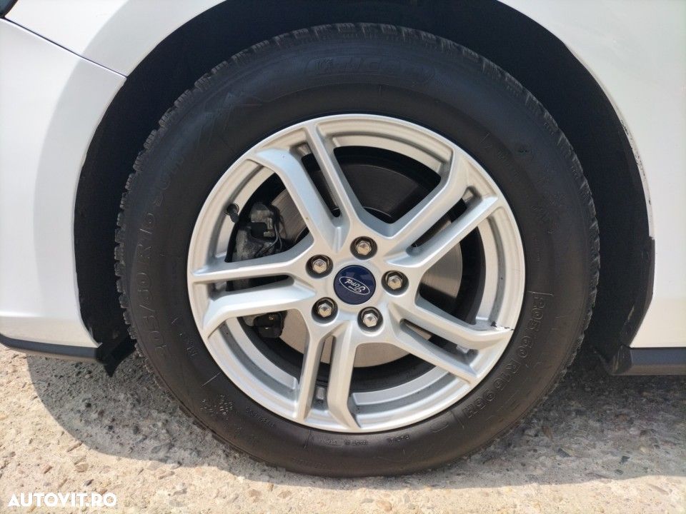 Ford Focus - 20
