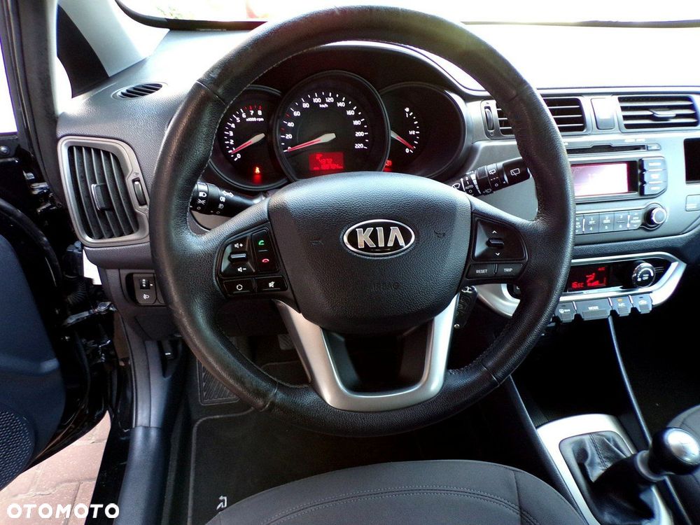 Kia Rio - 21