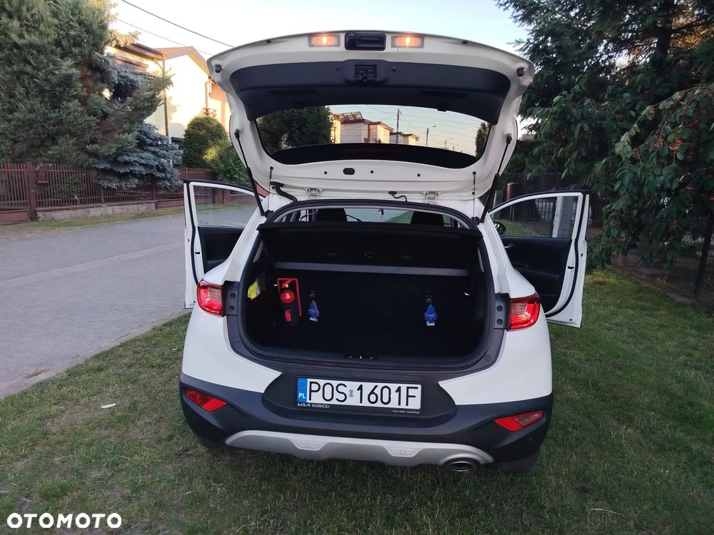 Kia Stonic 1.2 L - 7