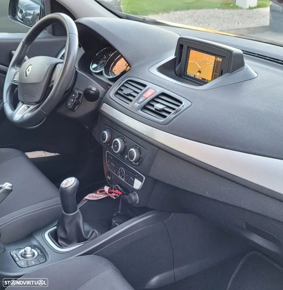 Renault Mégane 1.5 dCi Dynamique - 7