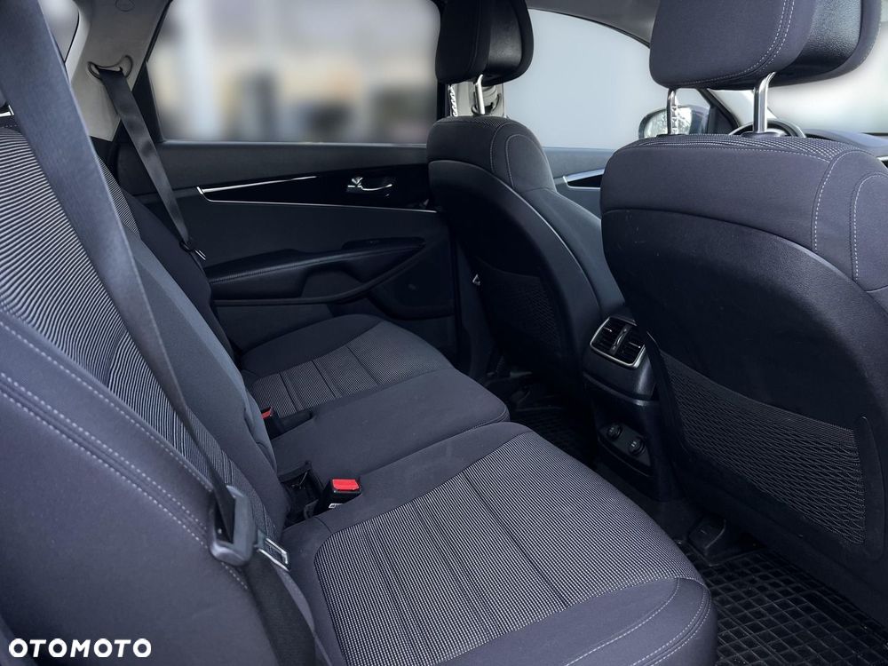 Kia Sorento - 13