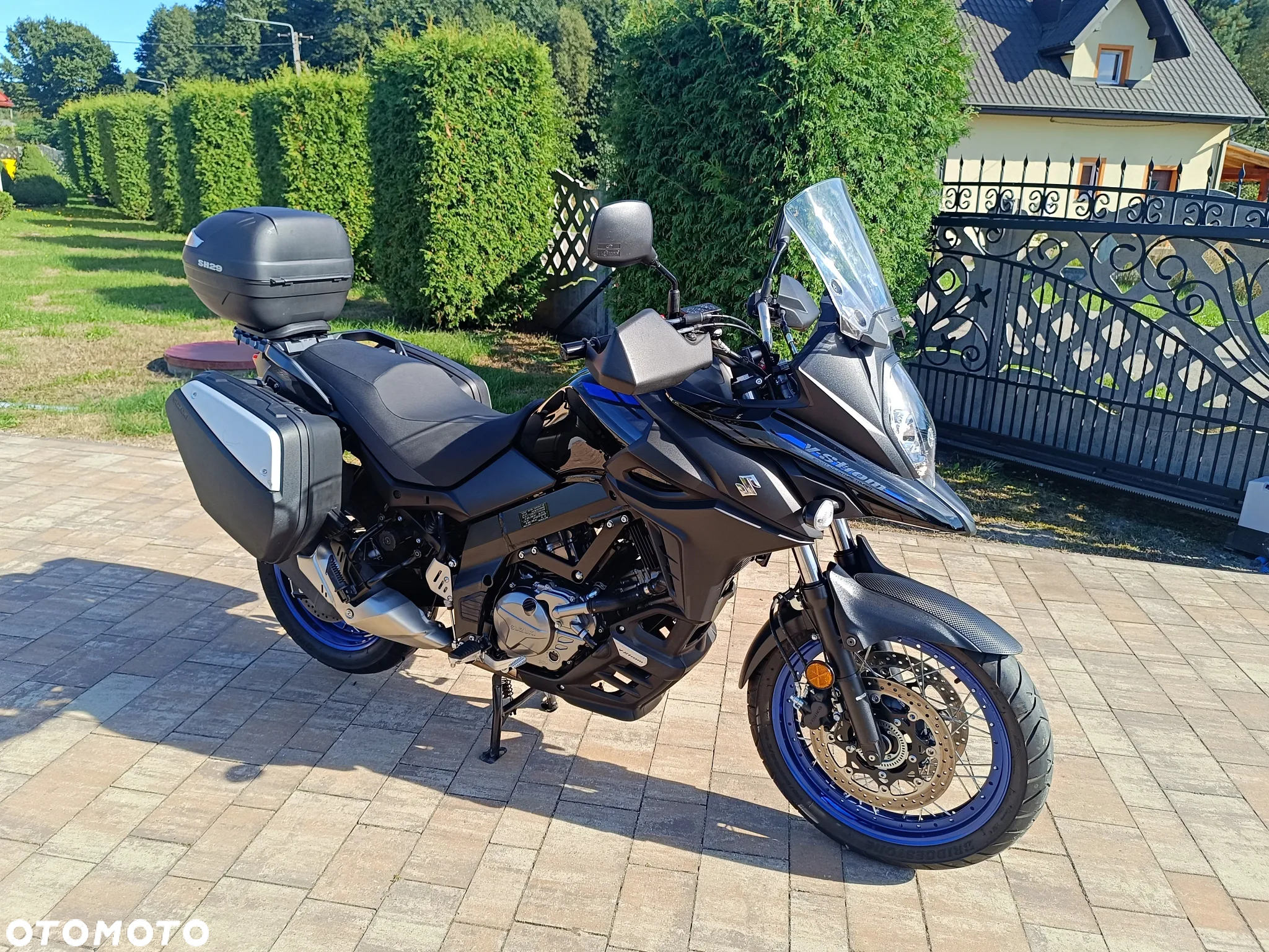 Suzuki V-STROM - 8