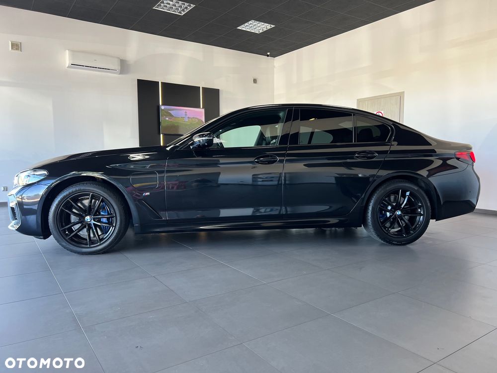 BMW Seria 5 520e M Sport sport - 2
