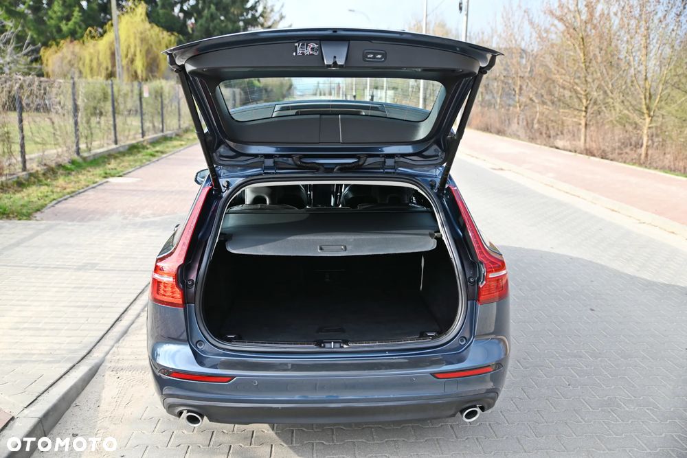 Volvo V60 D4 Geartronic Momentum Pro - 9