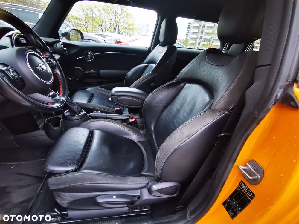 MINI Cooper Standard - 13